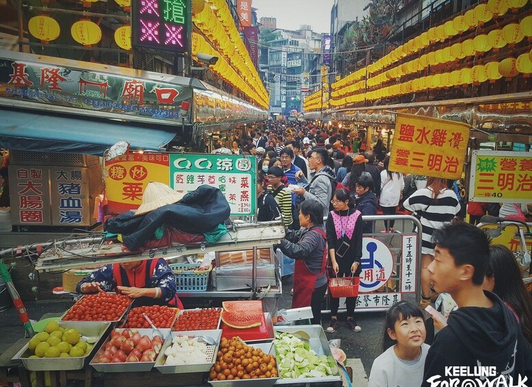 Picture 6 for Activity Keelung: Night Market Food Tour to Explore Culinary Delights