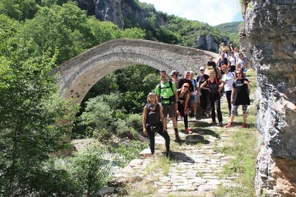 Wandern an den Steinbrücken & traditionellen Dörfern von Zagori