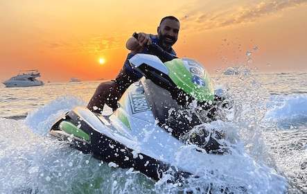 Dubai: Jet Ski Tour to Burj Al Arab and Atlantis with Drink