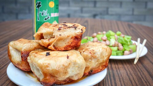 Beijing: Hidden Gems Guided Food Tour with Beer and Tastings