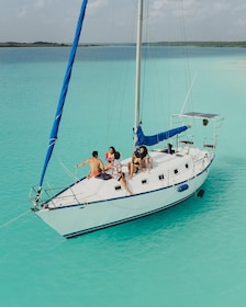 Bacalar Lagoon Sailing Tour with Open Bar and Mexican Lunch