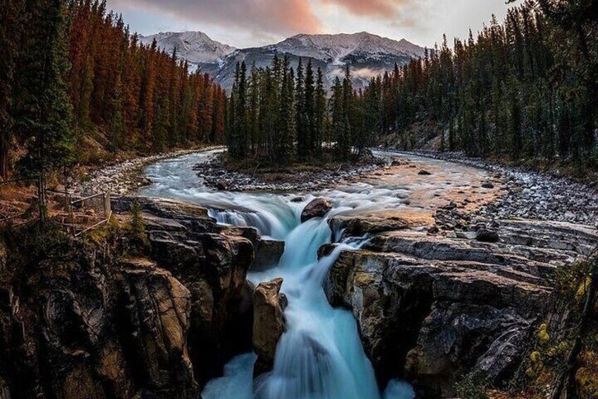 Sunwapta Waterfall