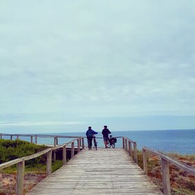 From Nazaré: Self-Guided Half-Day or Full-Day E-bike Rental