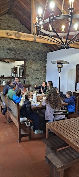 Douro Valley: 8-9h FD tour at the magic valley!