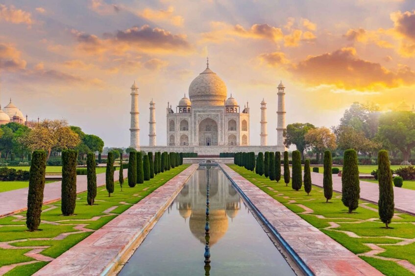 Picture 4 for Activity From New Delhi: 2-Day Taj Mahal Sunrise and Sunset Tour