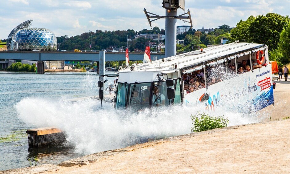 Picture 1 for Activity Paris: City and River Seine Tour on an Amphibious Bus