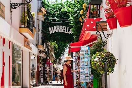 จากคอสตาเดลโซล: Mijas, Marbella และ Puerto Banús Tour