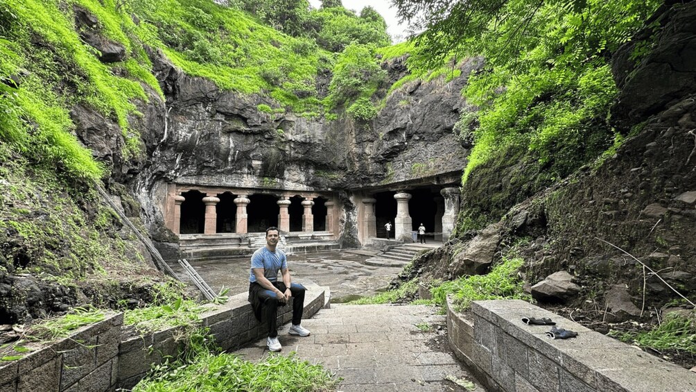 Elephanta Caves & Island Guided Private Tour