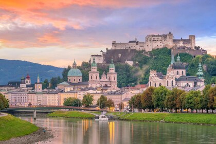 Salzburg: Weihnachtsmarktzauber mit einem Einheimischen