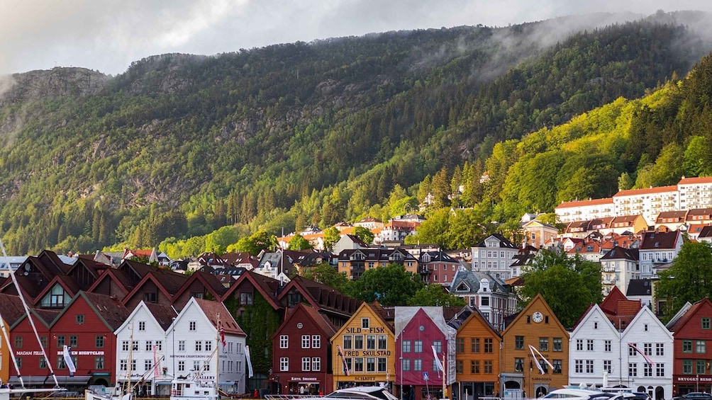 Norwegian Coastal Cities: Smartphone Audio Guide App