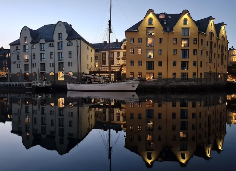 Picture 7 for Activity Norwegian Coastal Cities: Smartphone Audio Guide App