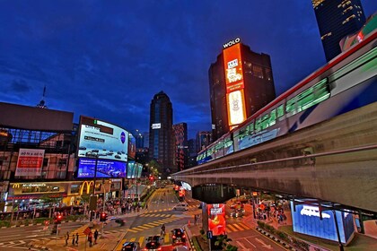 Kuala Lumpur: Sightseeing, markeder og mat på kveldstur