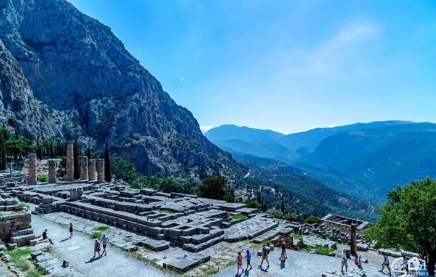 Picture 10 for Activity Delphi & Meteora 2-Day Private tour with great Lunch&Drinks