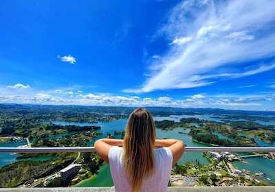 Guatape Tour with Luxury Boat Ride, Meals & Llamas farm