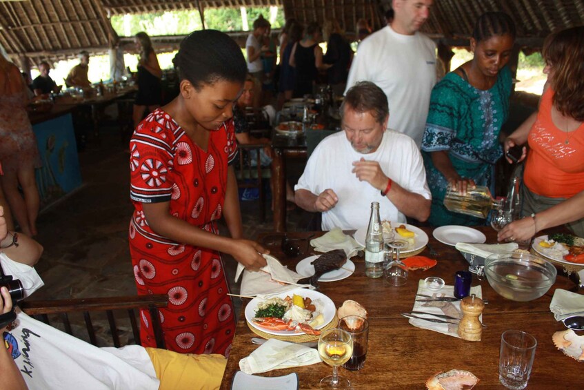 Picture 6 for Activity Diani Beach: Kisite Marine Park Dhow & Snorkeling with Lunch