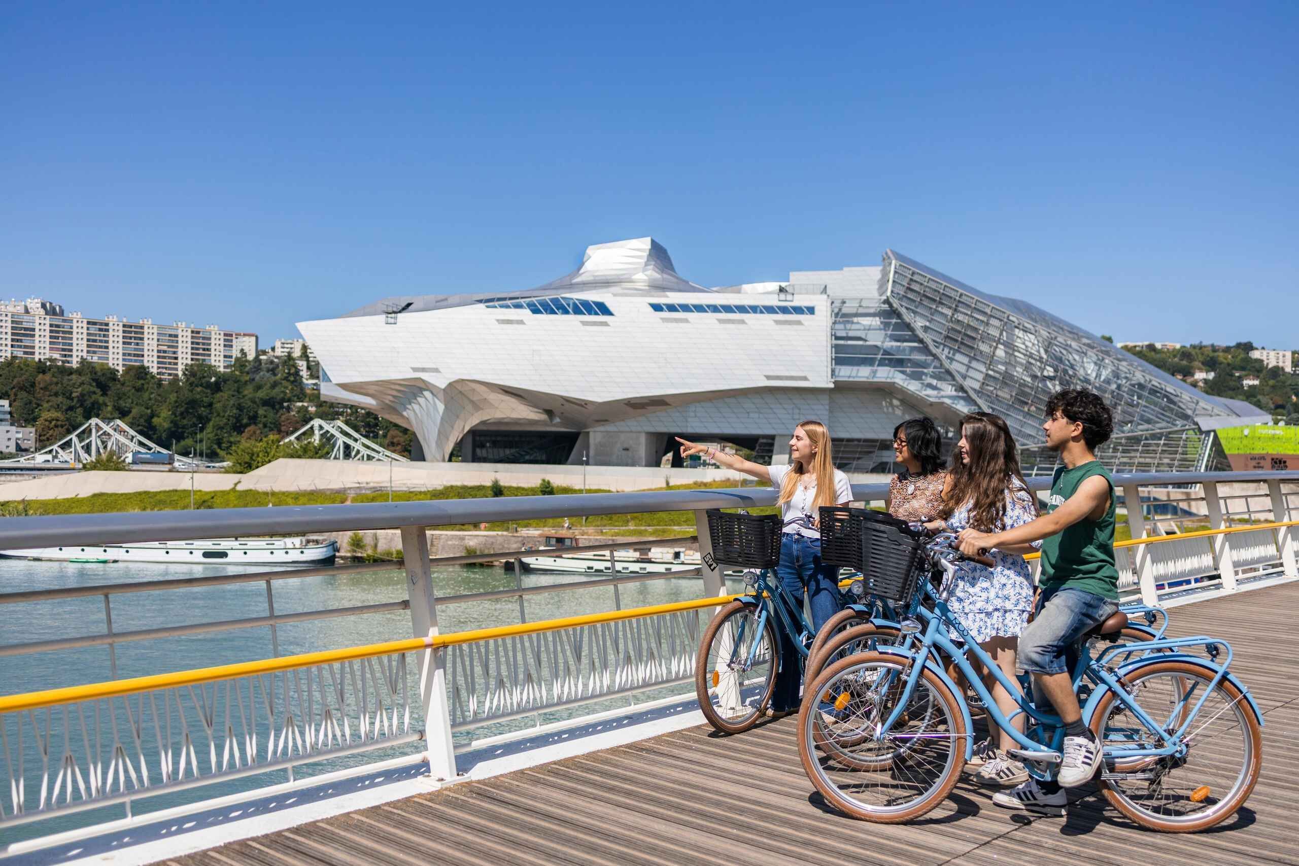 Picture 1 for Activity Lyon: city highlights bike tour