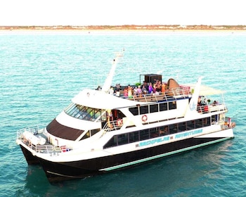 Broome: Sunset Cruise with 4-Course Dinner and Hotel Pickup