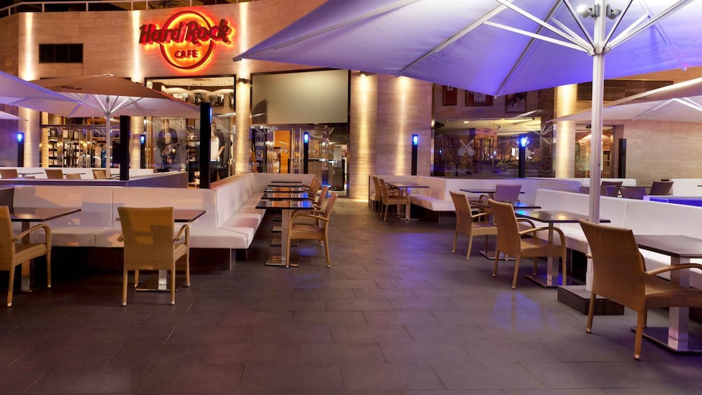 Picture 5 for Activity Mallorca: Hard Rock Cafe Entrance with Lunch or Dinner