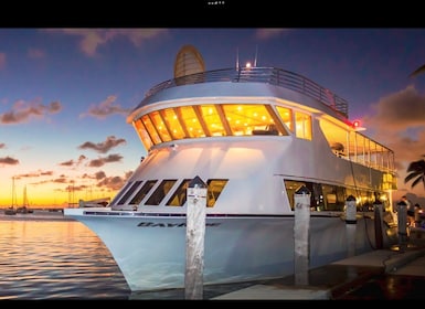 3 Story nightclub on the ocean mega yacht w 3 hour open bar