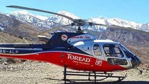 Desde Pokhara :Excursión en helicóptero al Templo de Muktinath