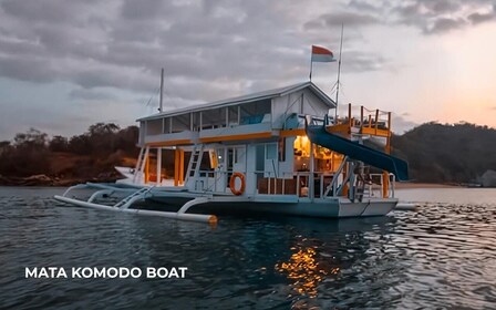 Komodo Tour : 2 Day 1 Night With Private Boat - Liveaboard