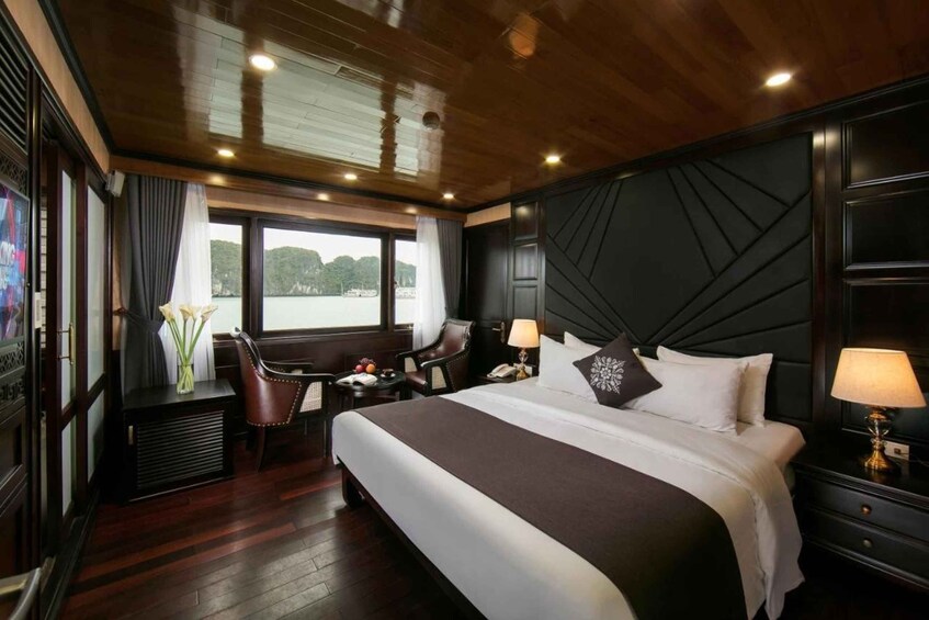 Picture 4 for Activity La Regina 5 star cruise - 2 days visiting Ha Long Bay