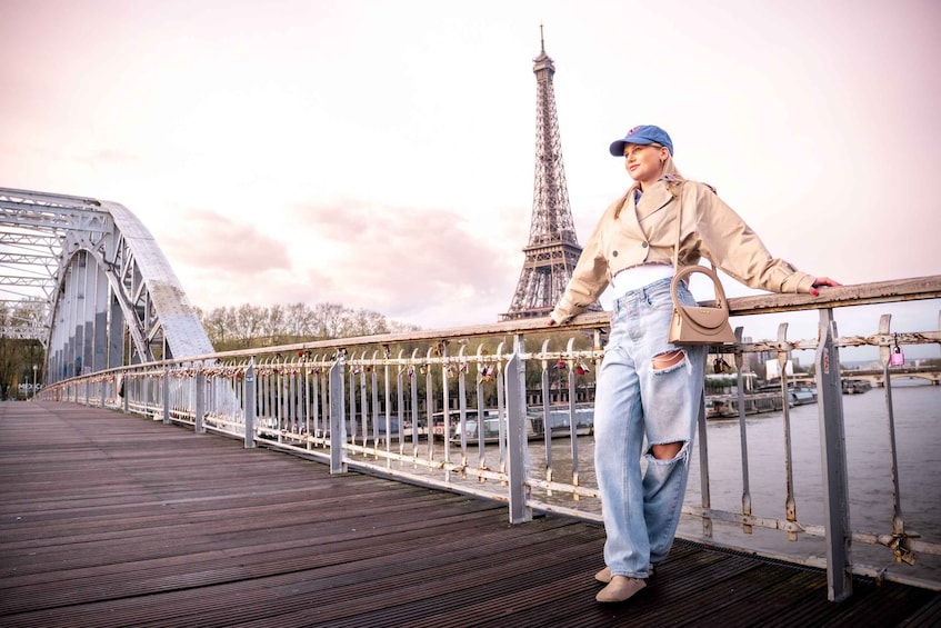 Picture 40 for Activity Paris: Private Photoshoot Near the Eiffel Tower