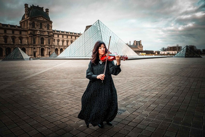 Picture 7 for Activity Paris: Private Photoshoot Near the Eiffel Tower