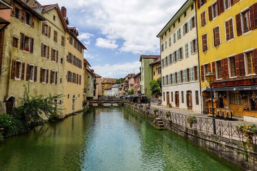 Picture 2 for Activity Private 2-hour Walking Tour of Annecy with official guide