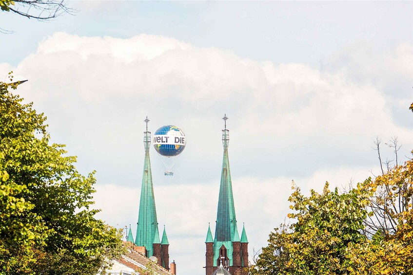 Picture 3 for Activity Berlin: Ticket for World Balloon with Perfect View