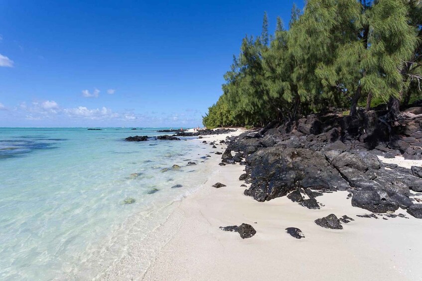 Picture 1 for Activity From Port Louis: Ile Aux Cerf Speedboat Tour with Lunch