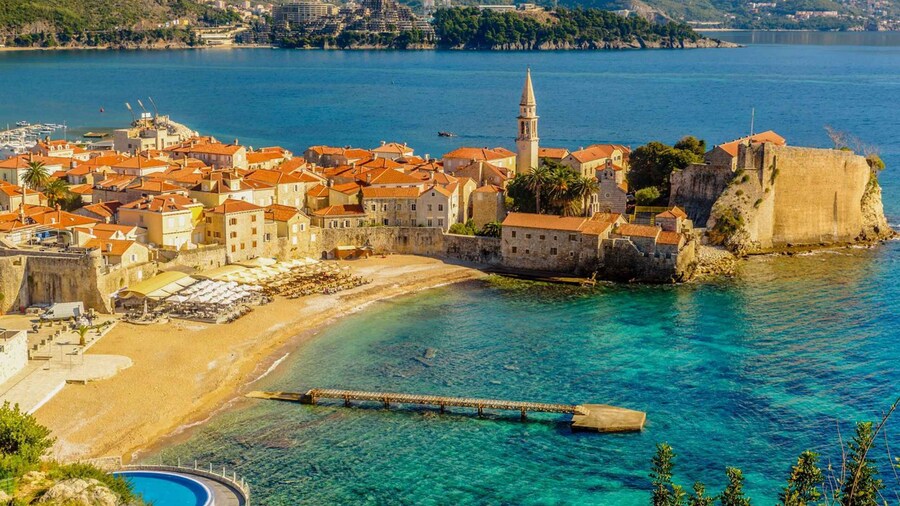 Montenegro from Albania: A Day Tour full of discoveries