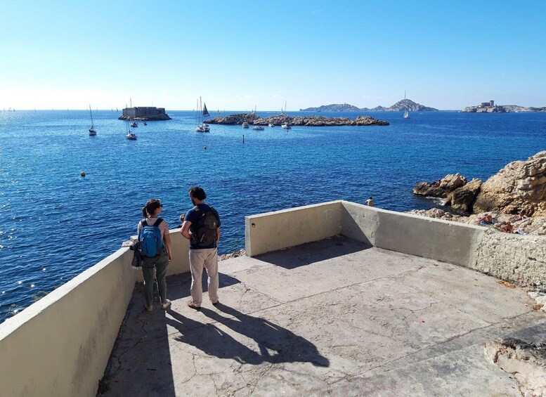 Picture 1 for Activity Marseille : urban coves tour and treasure hunt