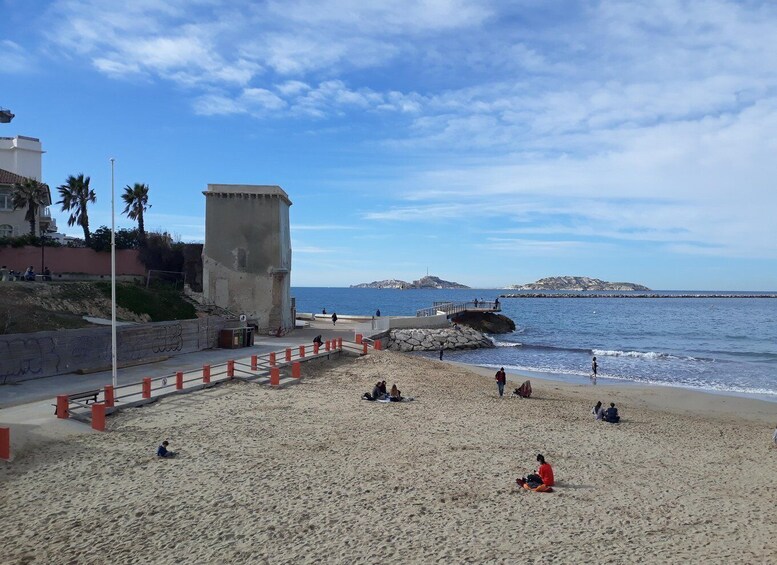 Picture 5 for Activity Marseille : urban coves tour and treasure hunt