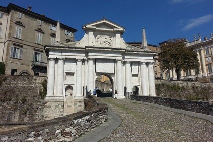 I WISH YOU WERE HERE! BERGAMO full immersion with a Native Private Guide