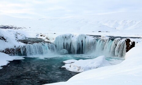 From Akureyri: Goðafoss and Húsavík Tour with Geosea Baths