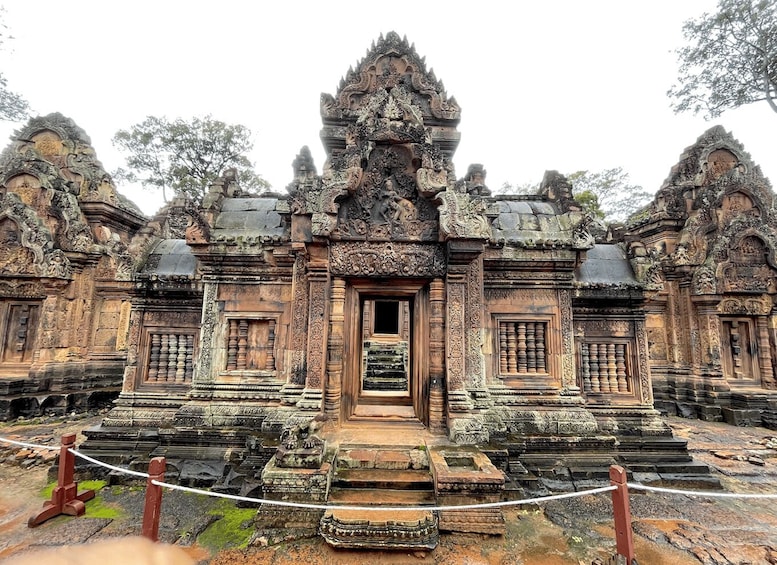 Picture 3 for Activity Siem Reap: Kbal Spean and Banteay Srei Temple Private Hike