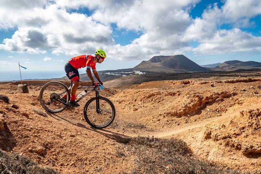 Picture 2 for Activity Lanzarote: Guided Mountain Bike Tour