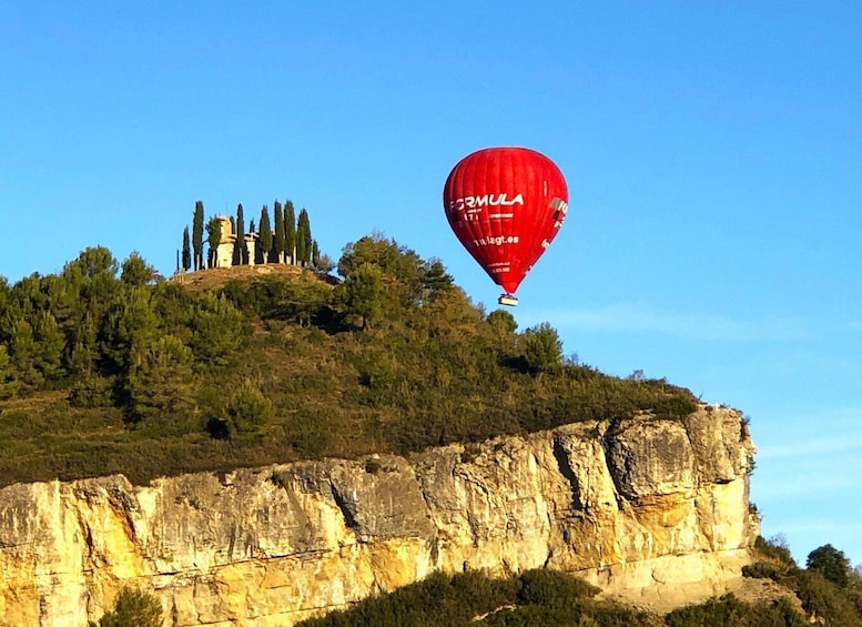 Picture 7 for Activity Barcelona: Private Romantic Balloon Flight