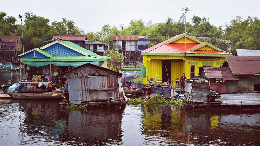 Picture 8 for Activity KOMPONG KHLEANG LAKE COMMUNITY-Floating village