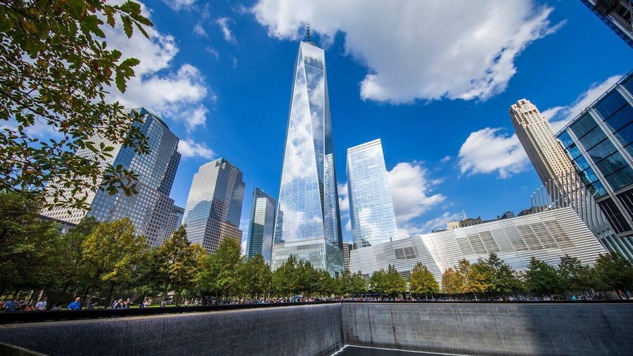 Washington D.C. to Philadelphia and New York 2-Day Bus Tour