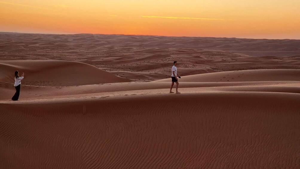 Picture 10 for Activity Sunset at wahiba desert