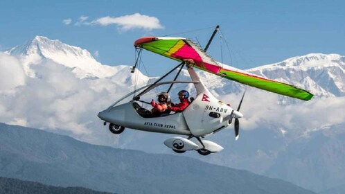 Ultraleichte Flugtour über den Himalaya - 15 Minuten