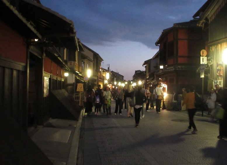 Picture 3 for Activity Kyoto: Kiyomizu Temple, Pagoda, Gion "Geisya" (Italian)