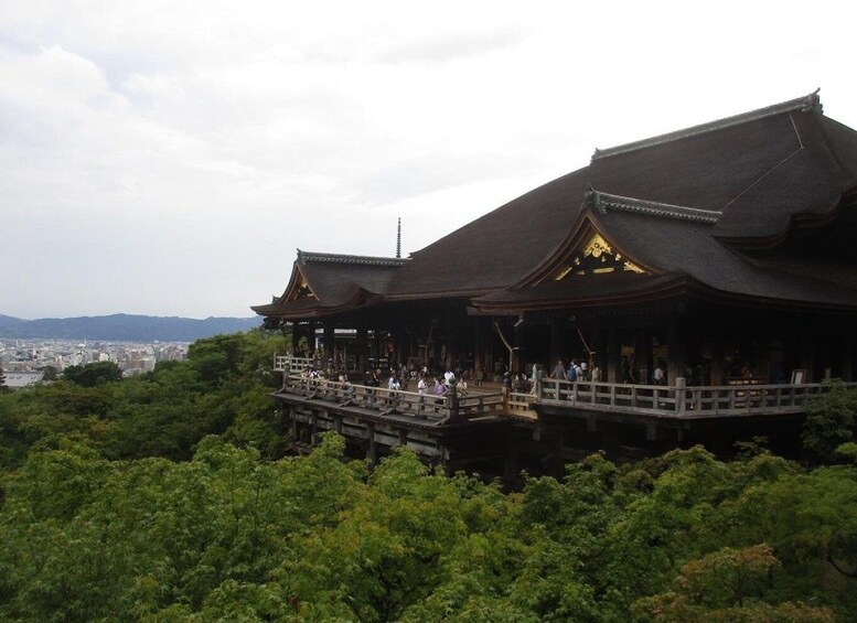 Picture 1 for Activity Kyoto: Kiyomizu Temple, Pagoda, Gion "Geisya" (Italian)