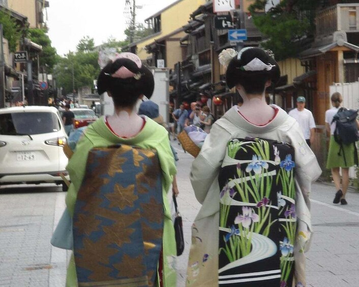 Picture 2 for Activity Kyoto: Tempio Kiyomizu Pagode Gion "Geisya" (guida italiana)