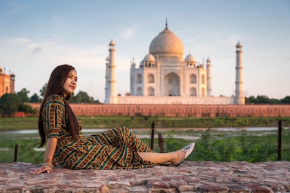 Fra Delhi: Taj Mahal & Agra privat dagstur med transfer