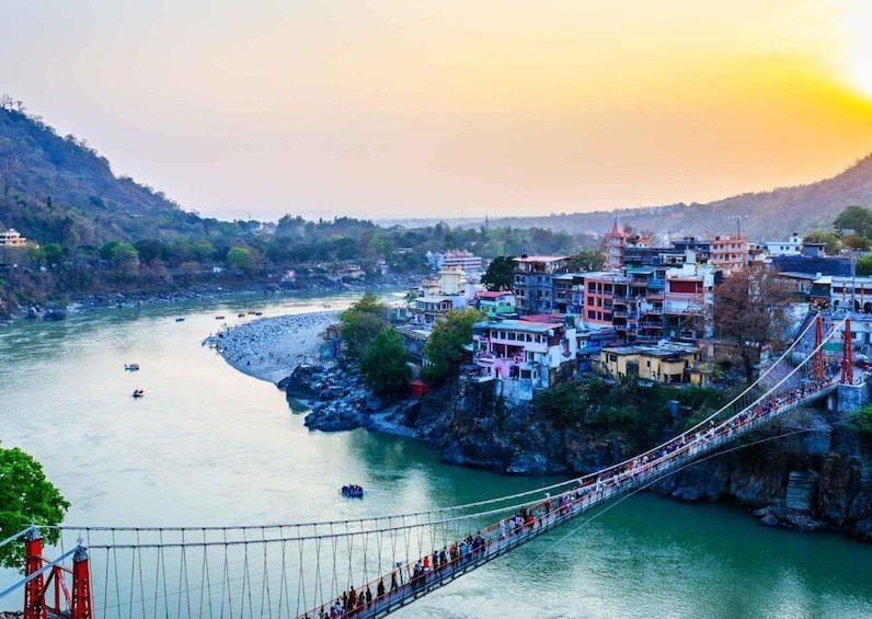 Picture 1 for Activity Guided Night Walking Tour in Rishikesh - 2 Hours