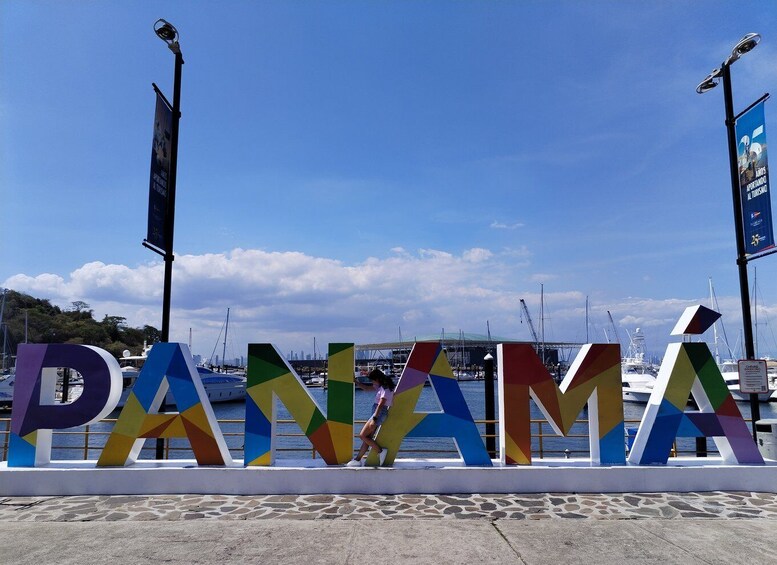Get adventure touring the best of Panama: Panama city.