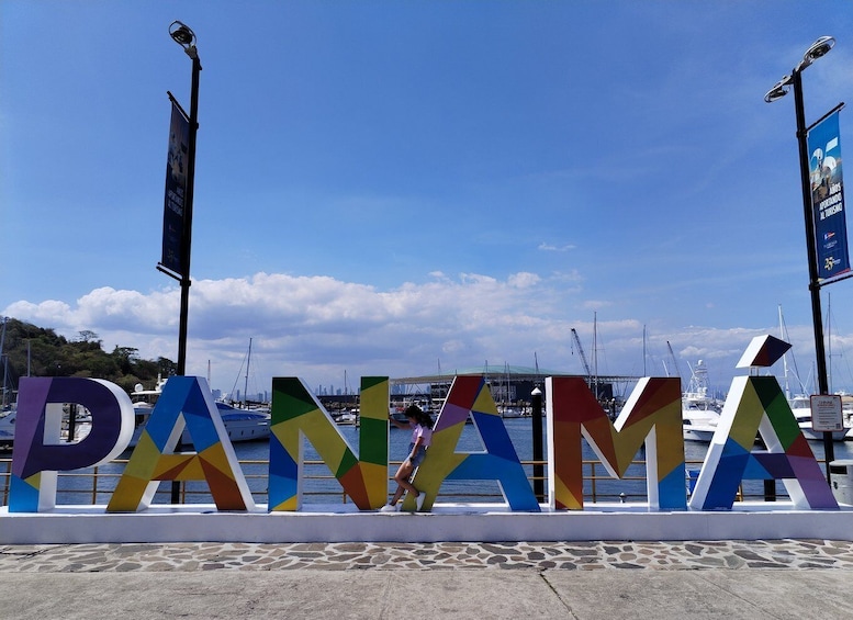 Get adventure touring the best of Panama: Panama city.